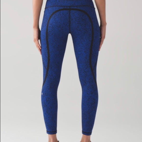 Lululemon On Track Blue/Black Tight Size 2 - Picture 3 of 12